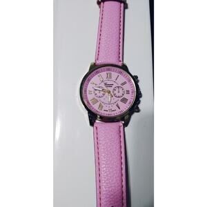 Geneva Womens Wrist Watch- Very Good Condition - New Battery - Ships Same Day!